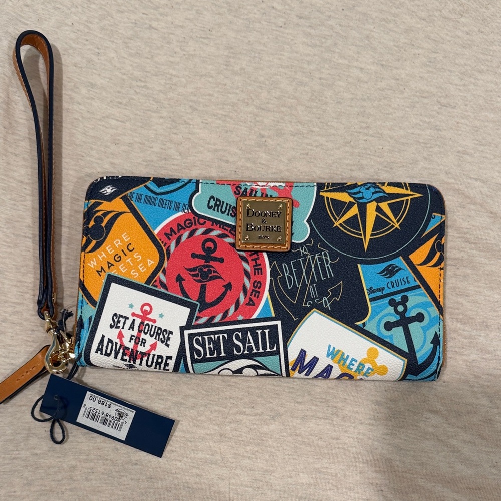 NWT Dooney & Bourke Nautical Patch Wristlet